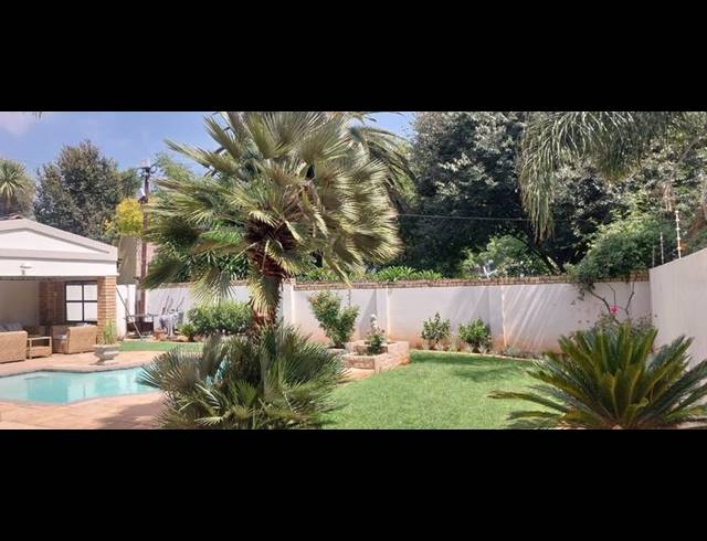 5 BEDROOM HOUSE FOR SALE IN KENSINGTON